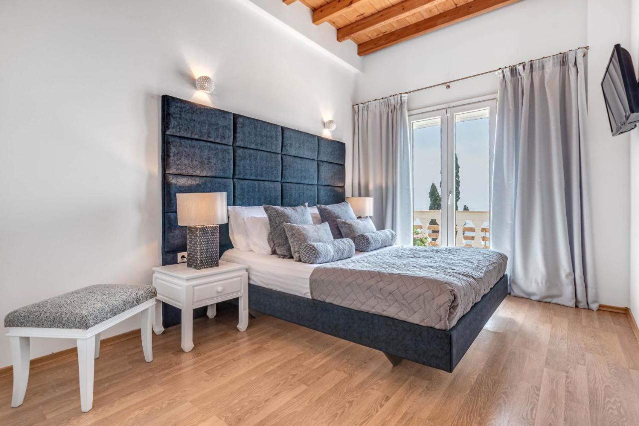 Ocean View - Luxury Villa Nefeli Kontogialos Buitenkant foto